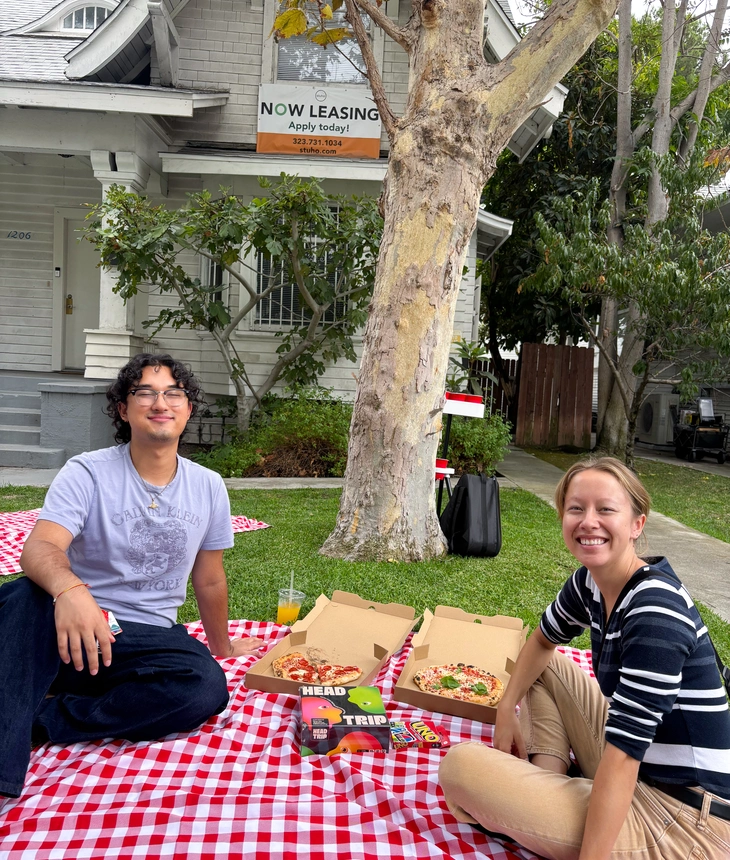 Stuho Usc off Campus Housing Now Leasing Picnic